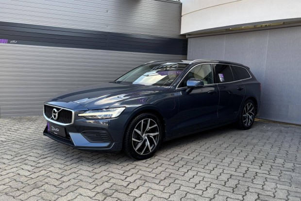 Volvo V60 2.0 [T6] Twin Engine AWD Momentum Pro...